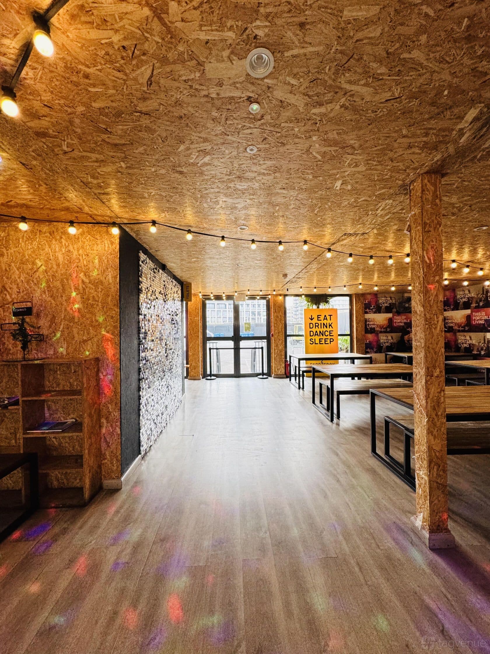 Event Bar & Terrace, Snoozebox Hotel photo #5