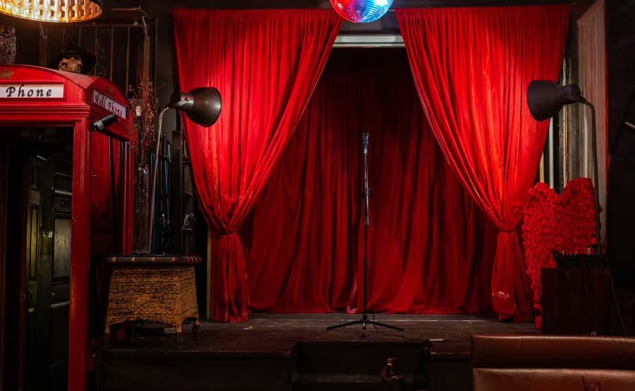 Telephone Room, Ange Noir Café photo #3