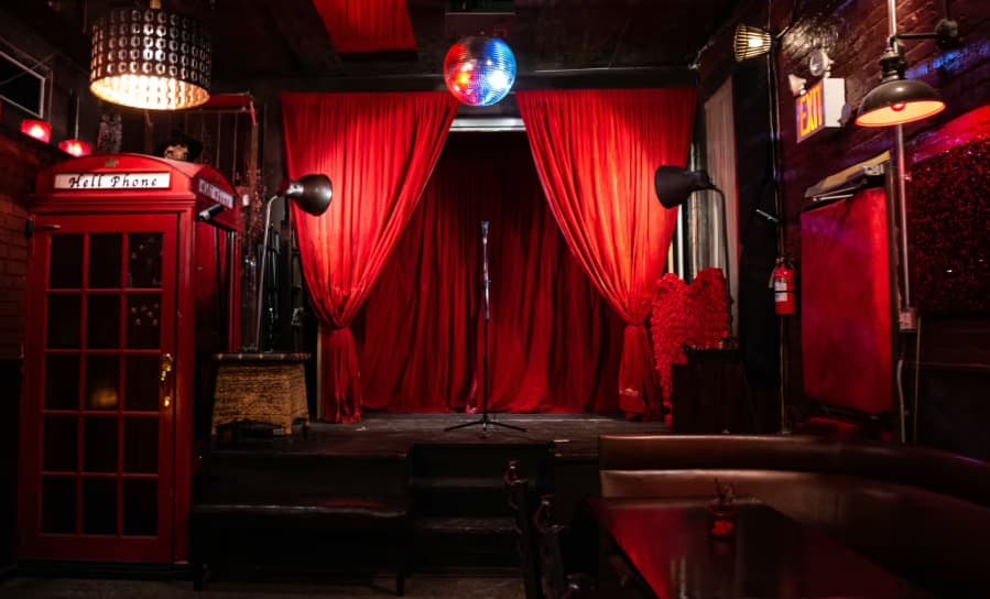 Telephone Room, Ange Noir Café photo #2