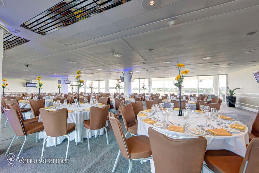 Derby Suite, Epsom Downs Racecourse photo #3