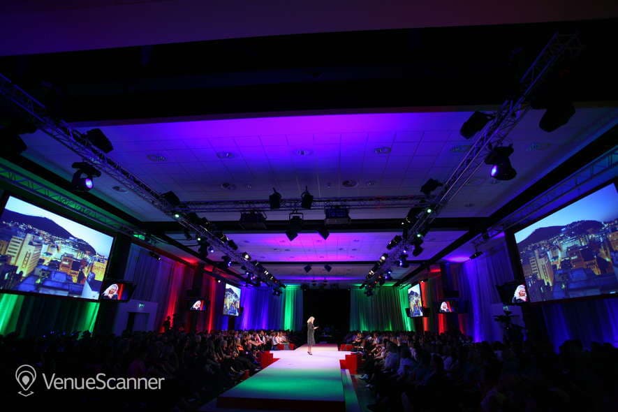 Oaks Hall, Epsom Downs Racecourse photo #3