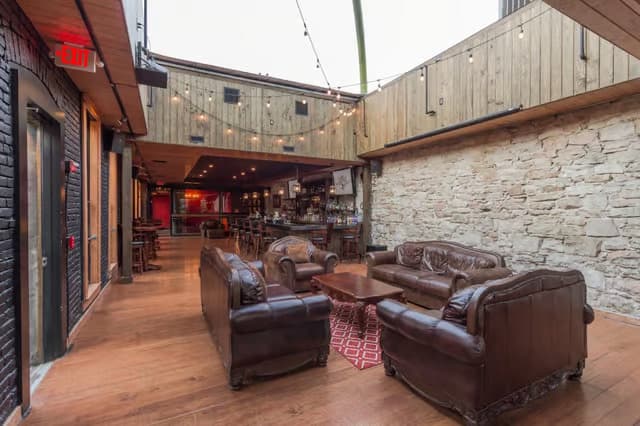 Jack's Room, San Jac Saloon photo #3