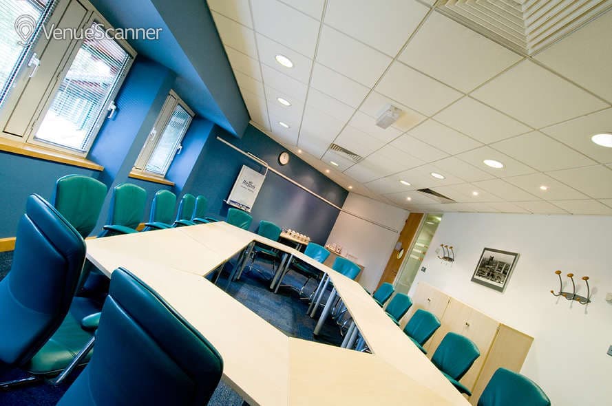 Mini Cooper, Regus Birmingham Nec Airport photo #1