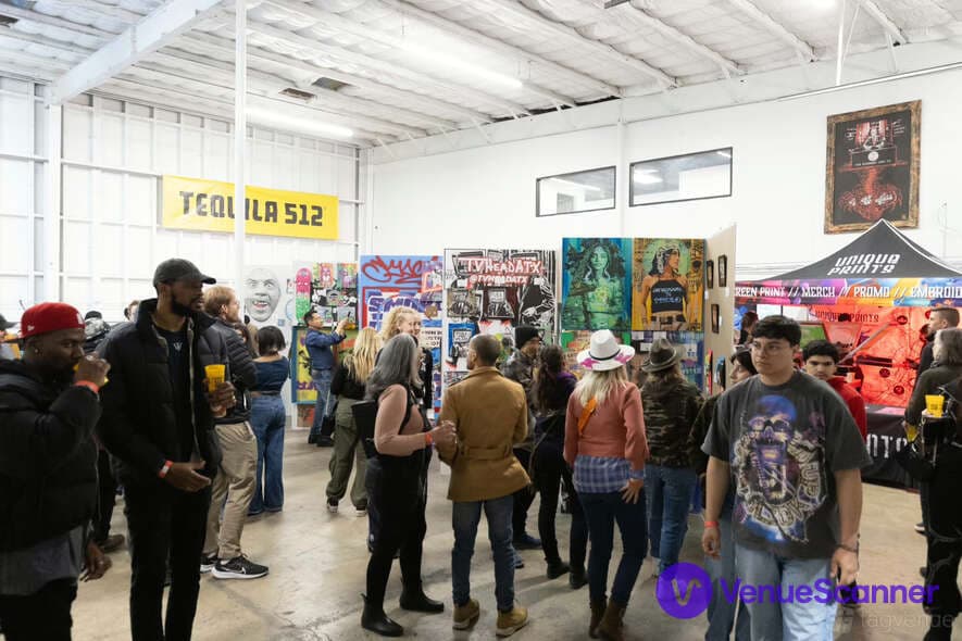 Propaganda HQ photo #3