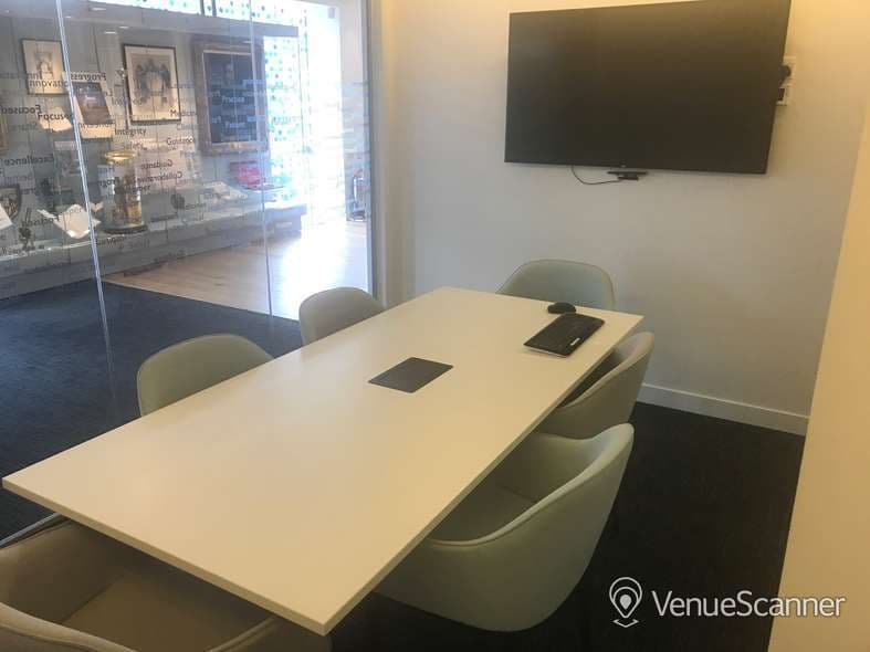 The Bell, 66 East Smithfield photo #1