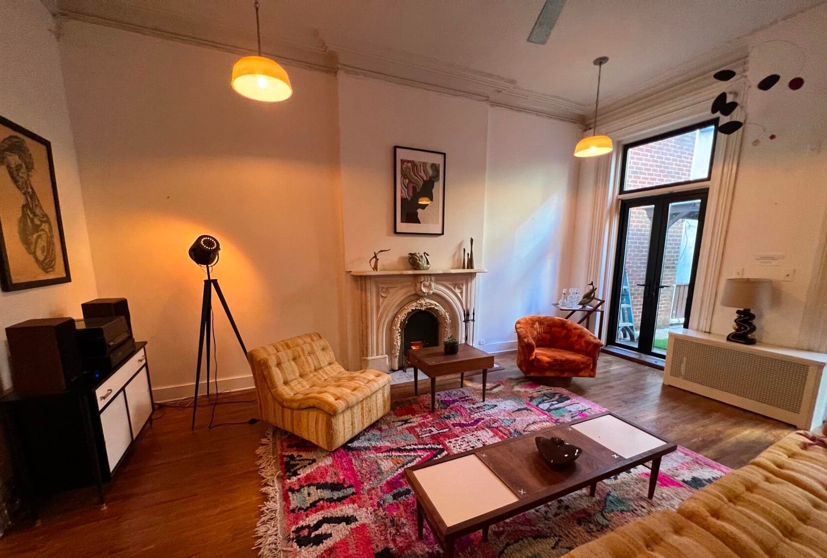 Entire Venue, Brownstone Cowboys Apartment photo #1