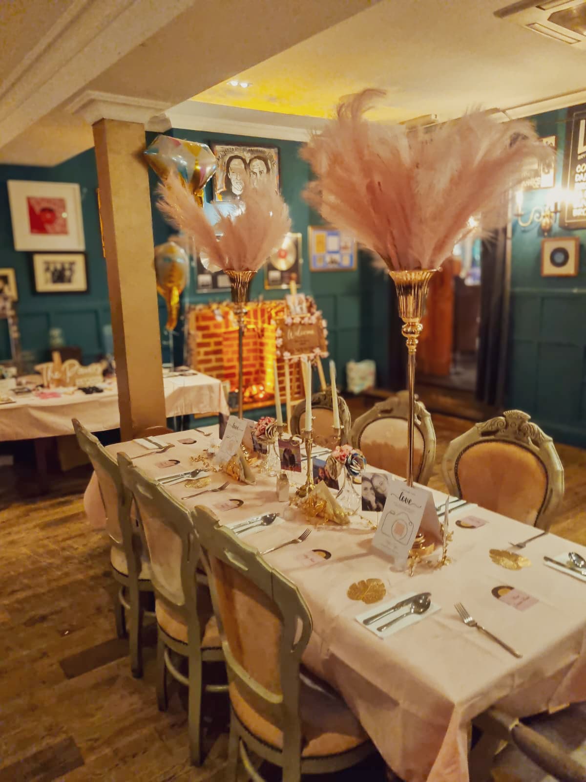 The Clissold Arms, Kinks Room photo #2