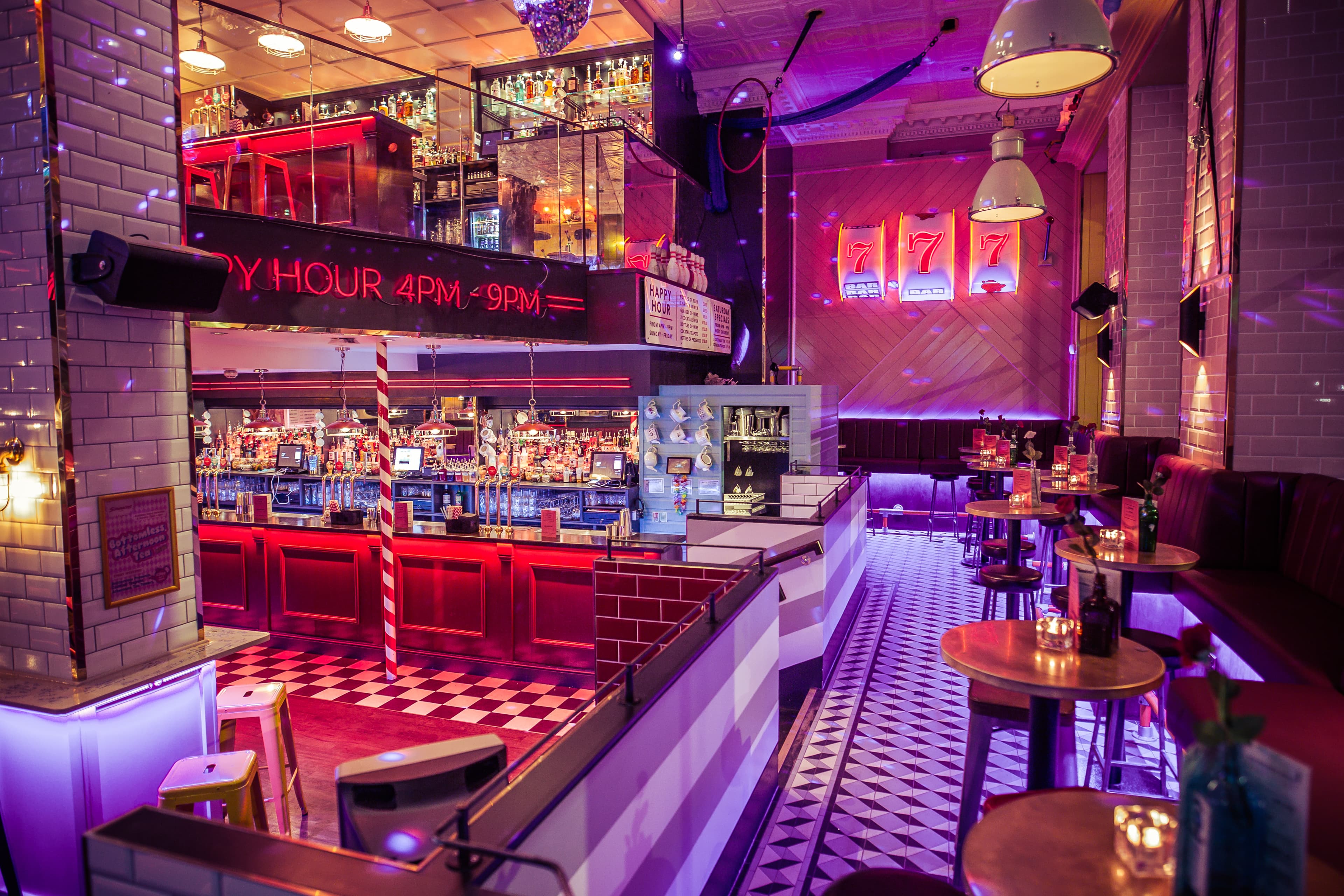 Photo of Simmons | Bank