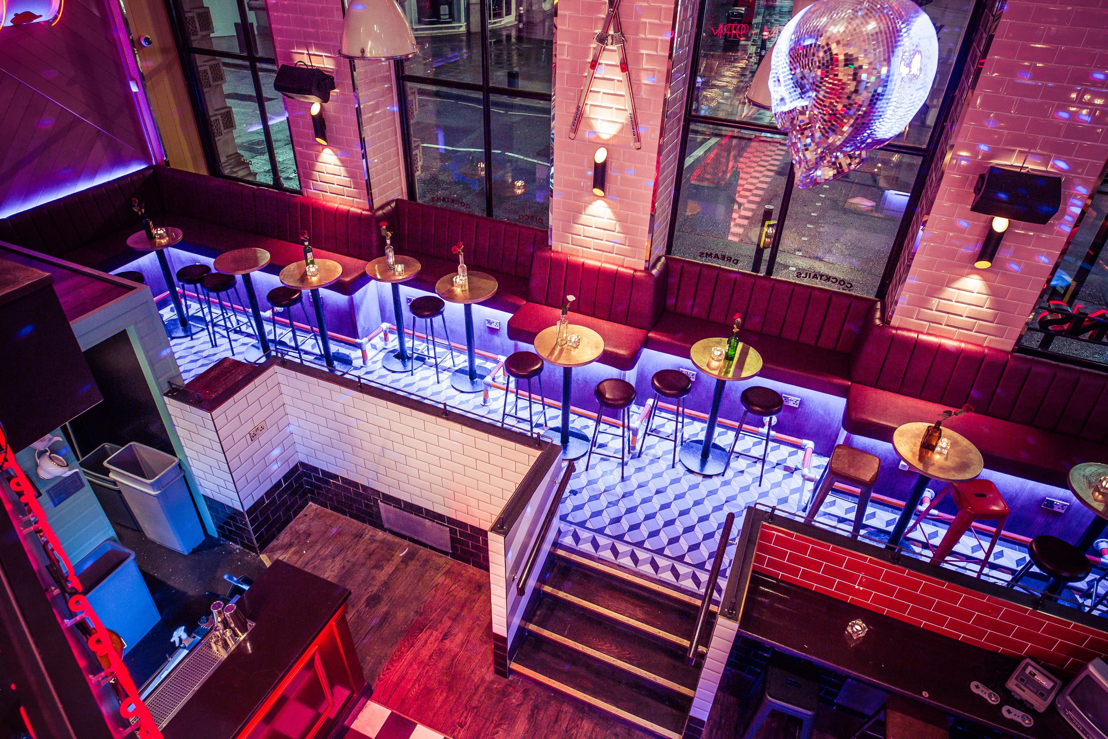 Photo of Simmons | Bank