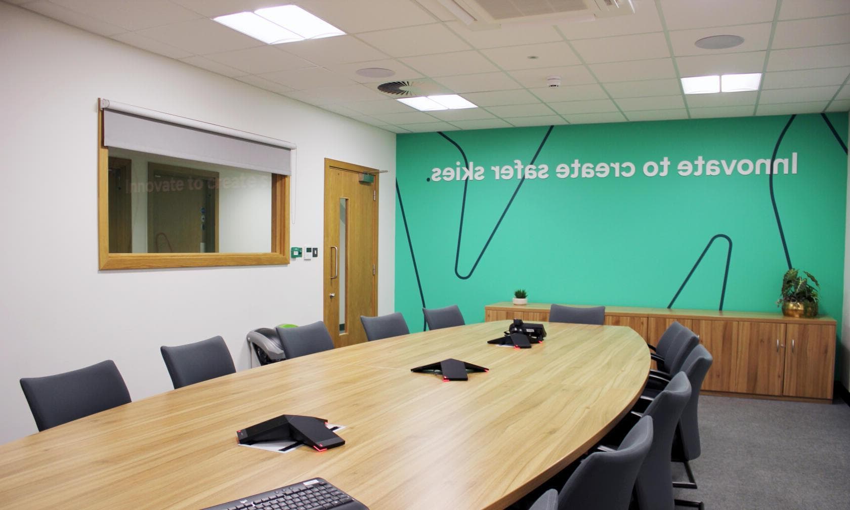 16-Seat Private Boardroom