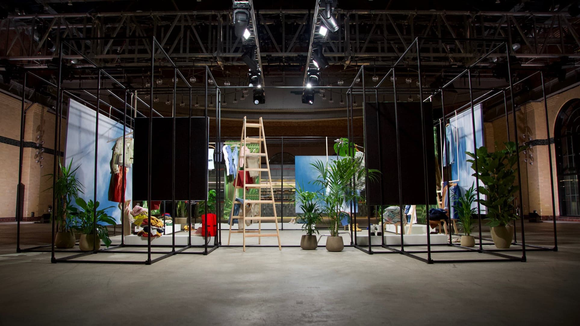 Ground Floor, Exhibition White City photo #2