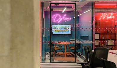 Dylan, Huckletree Manchester photo #3