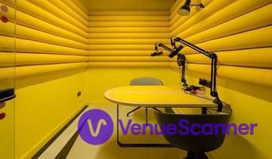 Podcast Studio, Huckletree Manchester photo #1