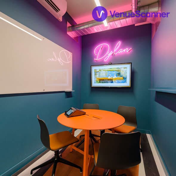 Dylan, Huckletree Manchester photo #1