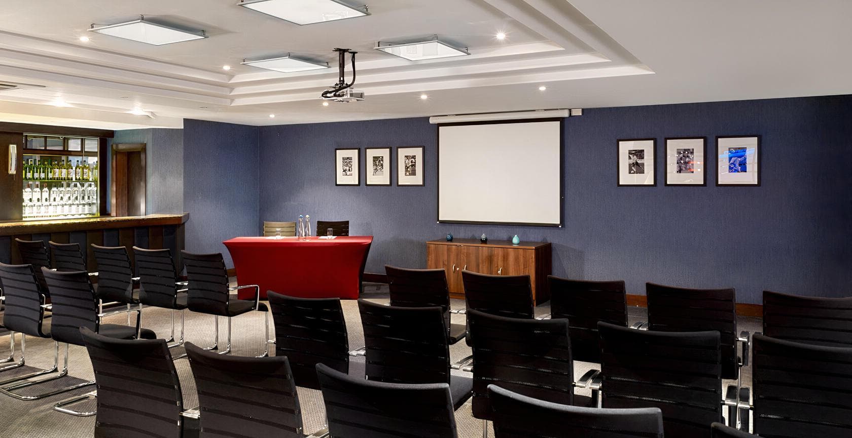 Crowne Plaza London Gatwick, The Gallery Suite, undefined photo #1