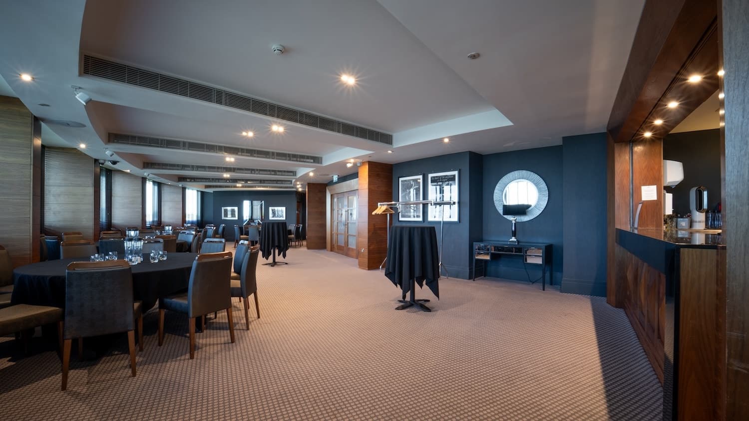 Sky Lounge, Aviator photo #1