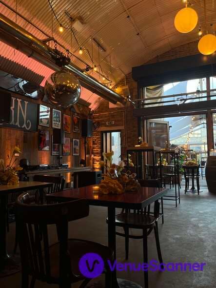 Brat X Climpson's Arch, Semi-Private Hire photo #3