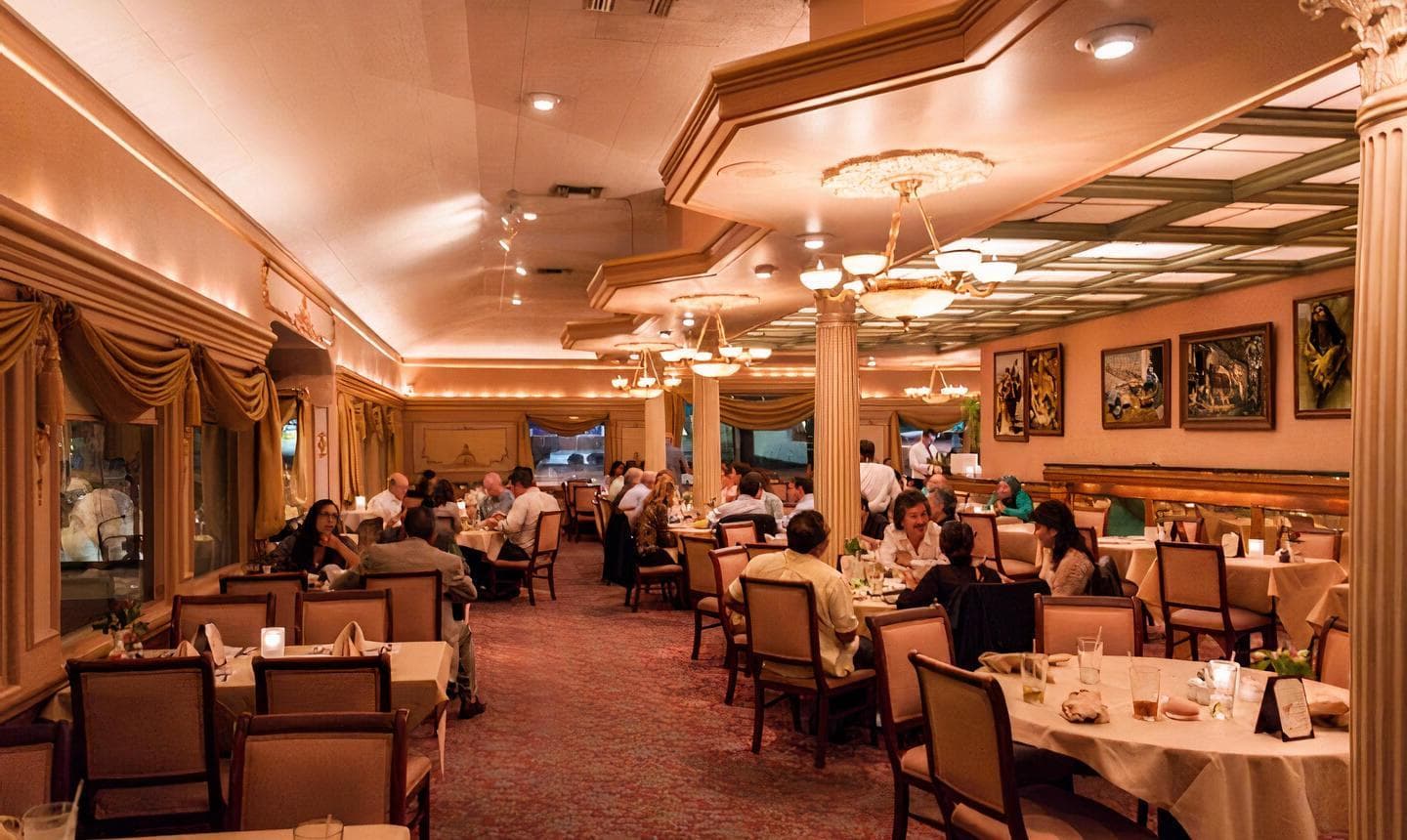 Banquet Room, Darya Orange photo #1