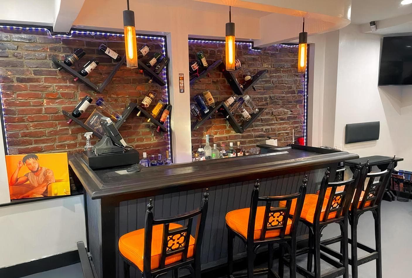 Photo of Den of Splendor Lounge, Den Of Splendor Lounge