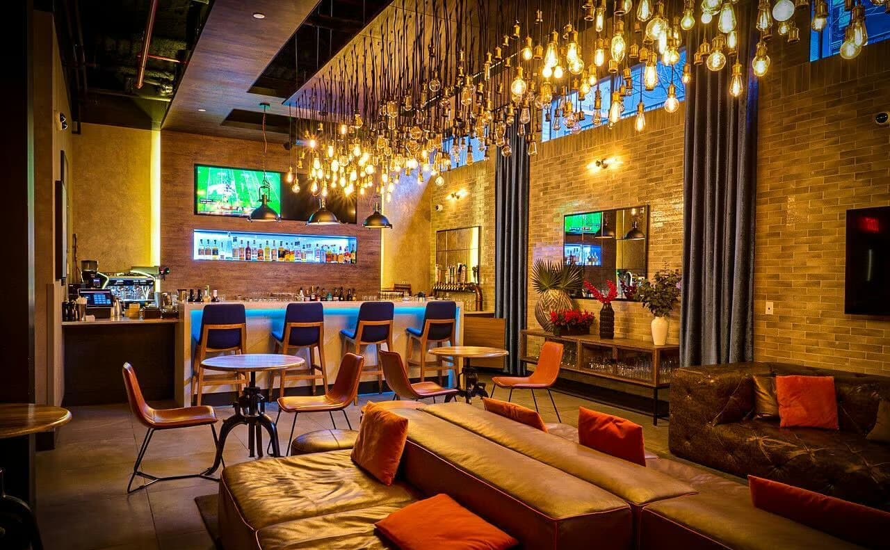 Restaurant, Blackbird photo #3