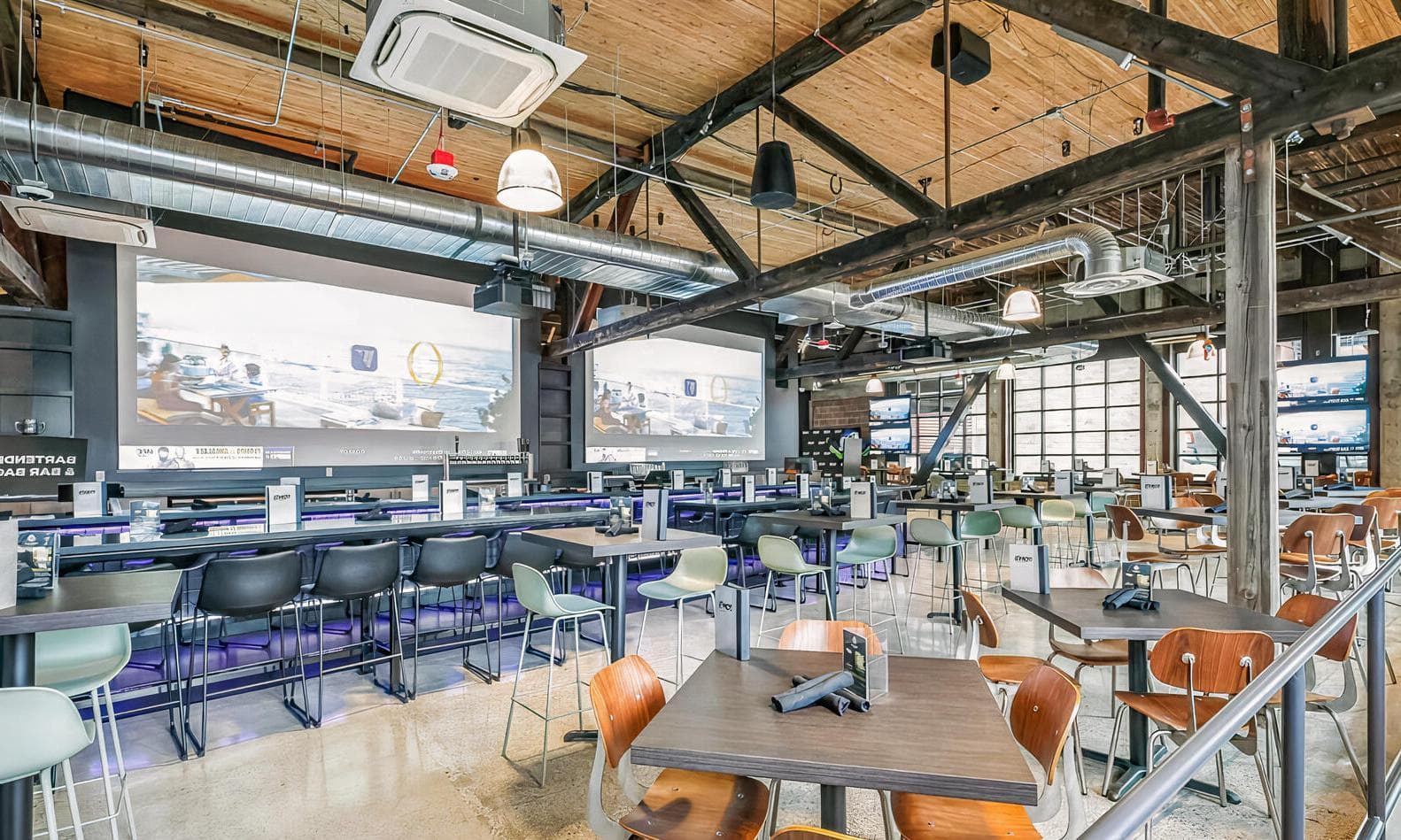 Upper Deck, Tom's Watch Bar - Climate Pledge Arena photo #1