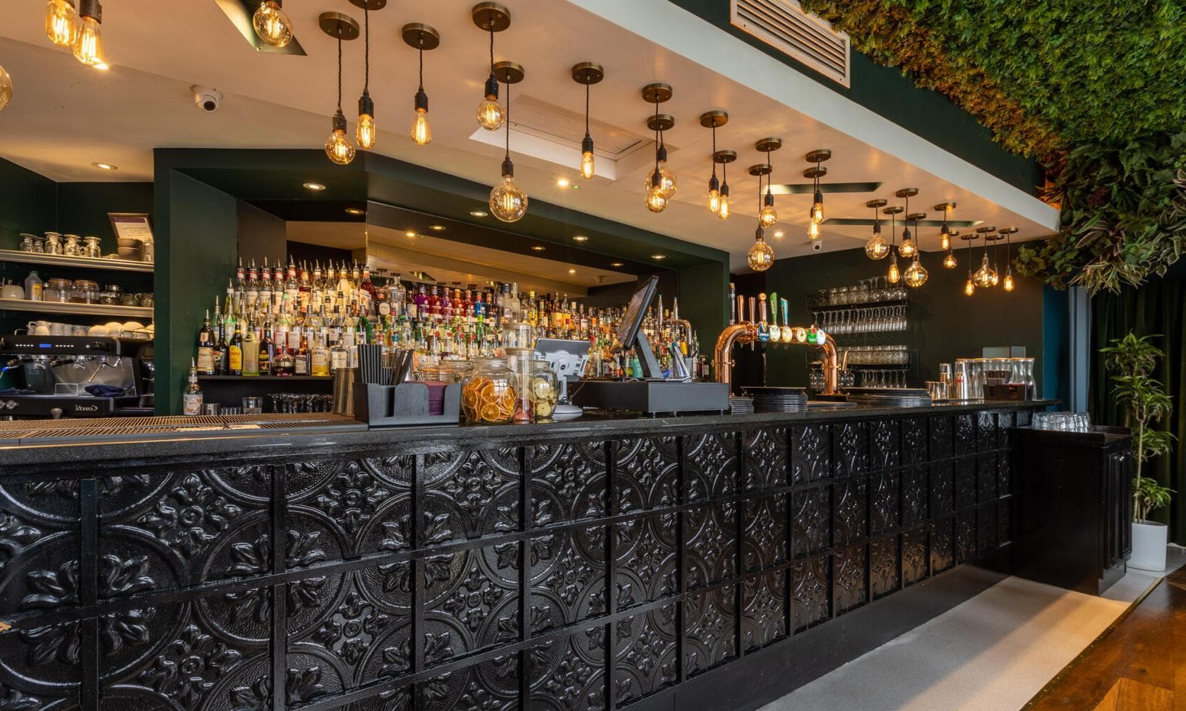 Photo of Hotel Indigo Edinburgh - Princes Street, Juniper Bar