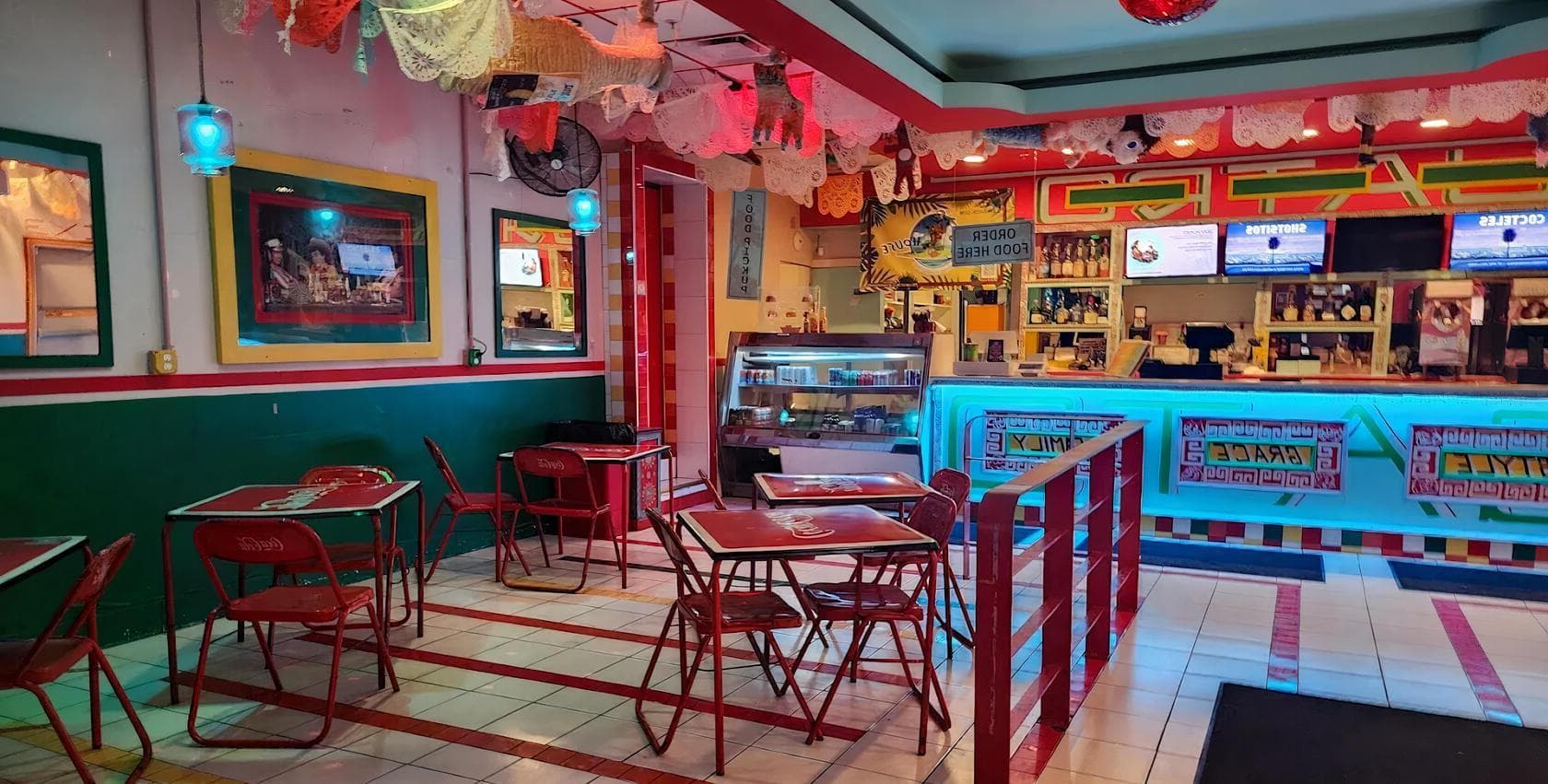 Entire Restaurant, Traphouse Caribbean and Seafood photo #1