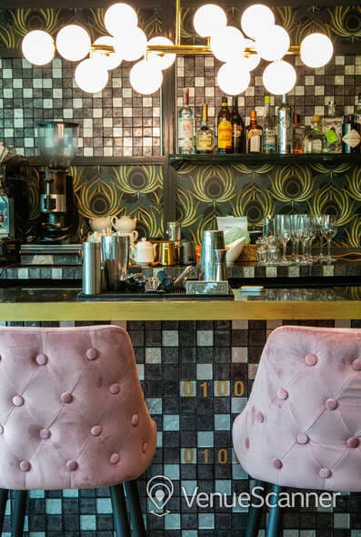 Indoor Restaurant, Amelia photo #3