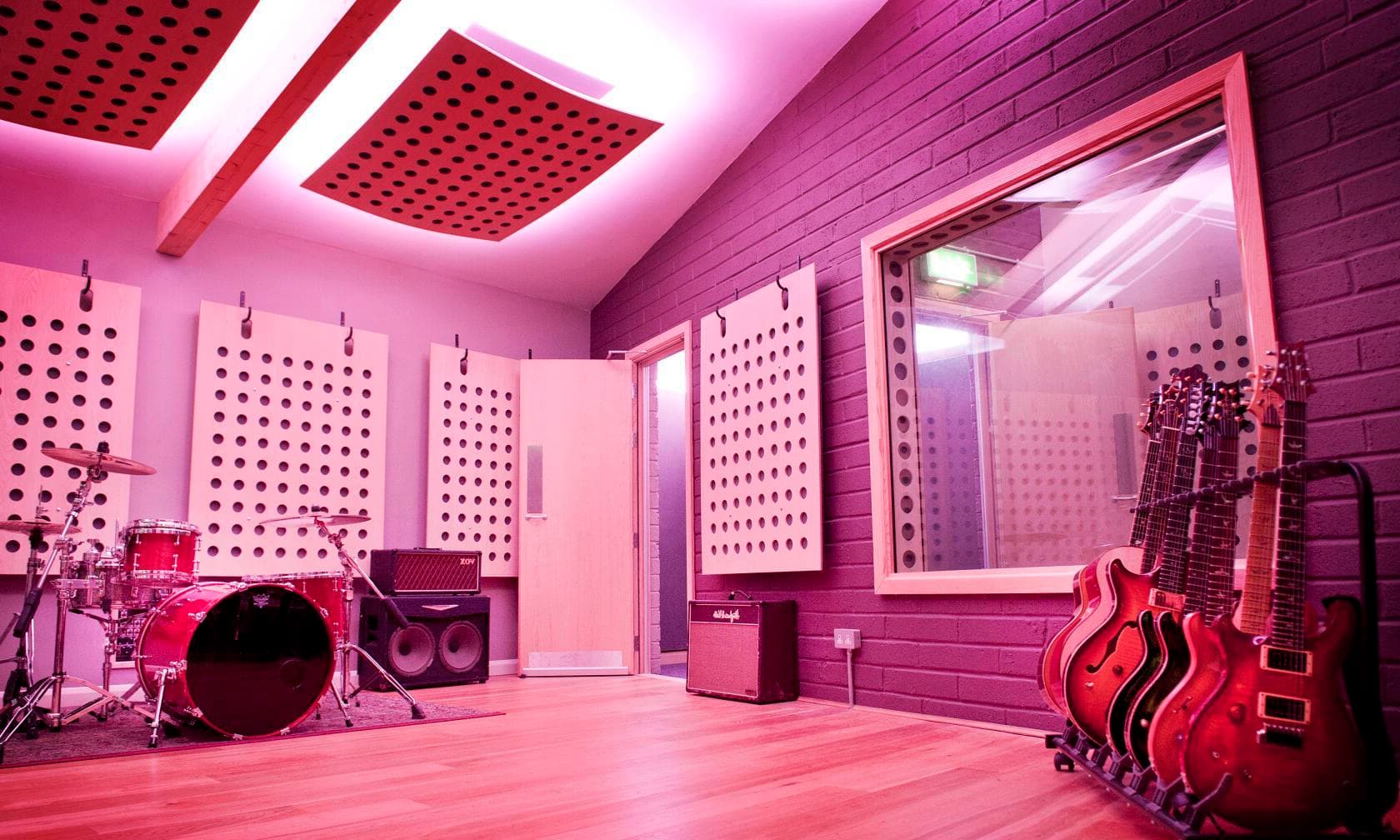 Entire Studio, Headline Music Studios photo #1