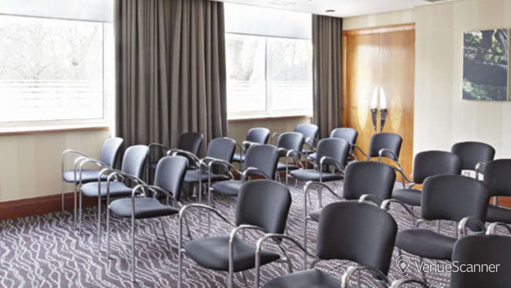 Boardroom, Thistle Kensington Gardens photo #2