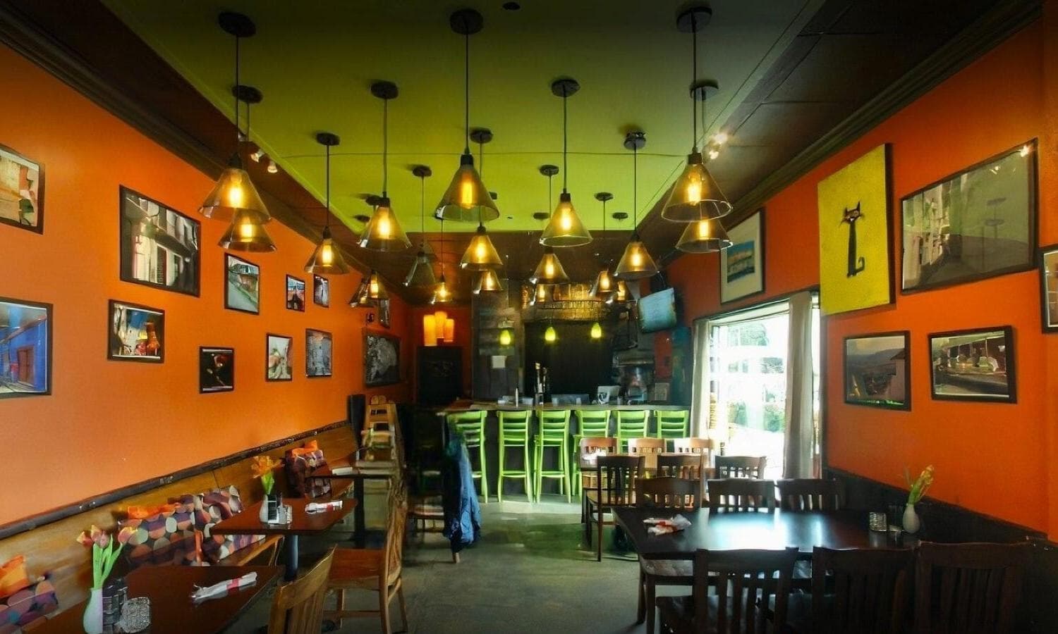 Entire Venue, Calle Latina photo #1