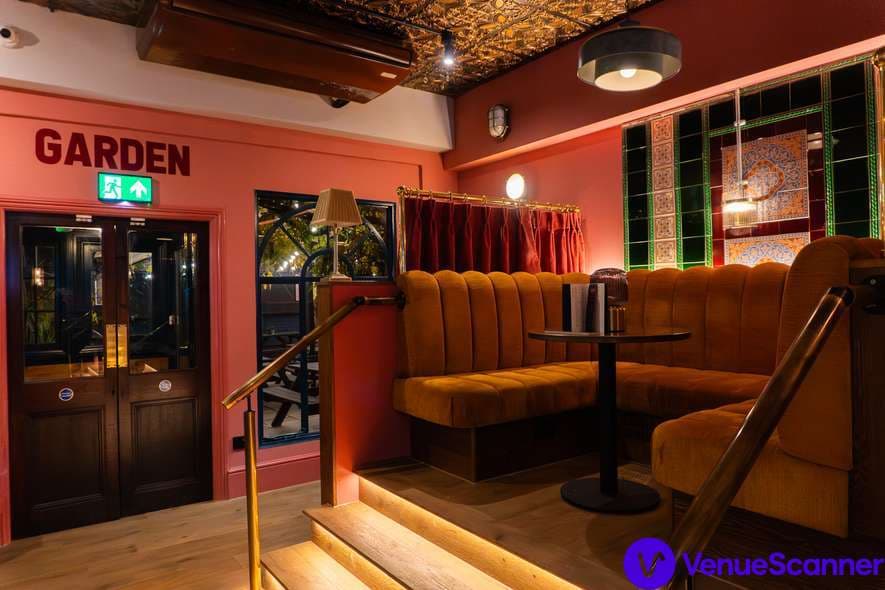 The Thieves, Semi‑Private Hire photo #3