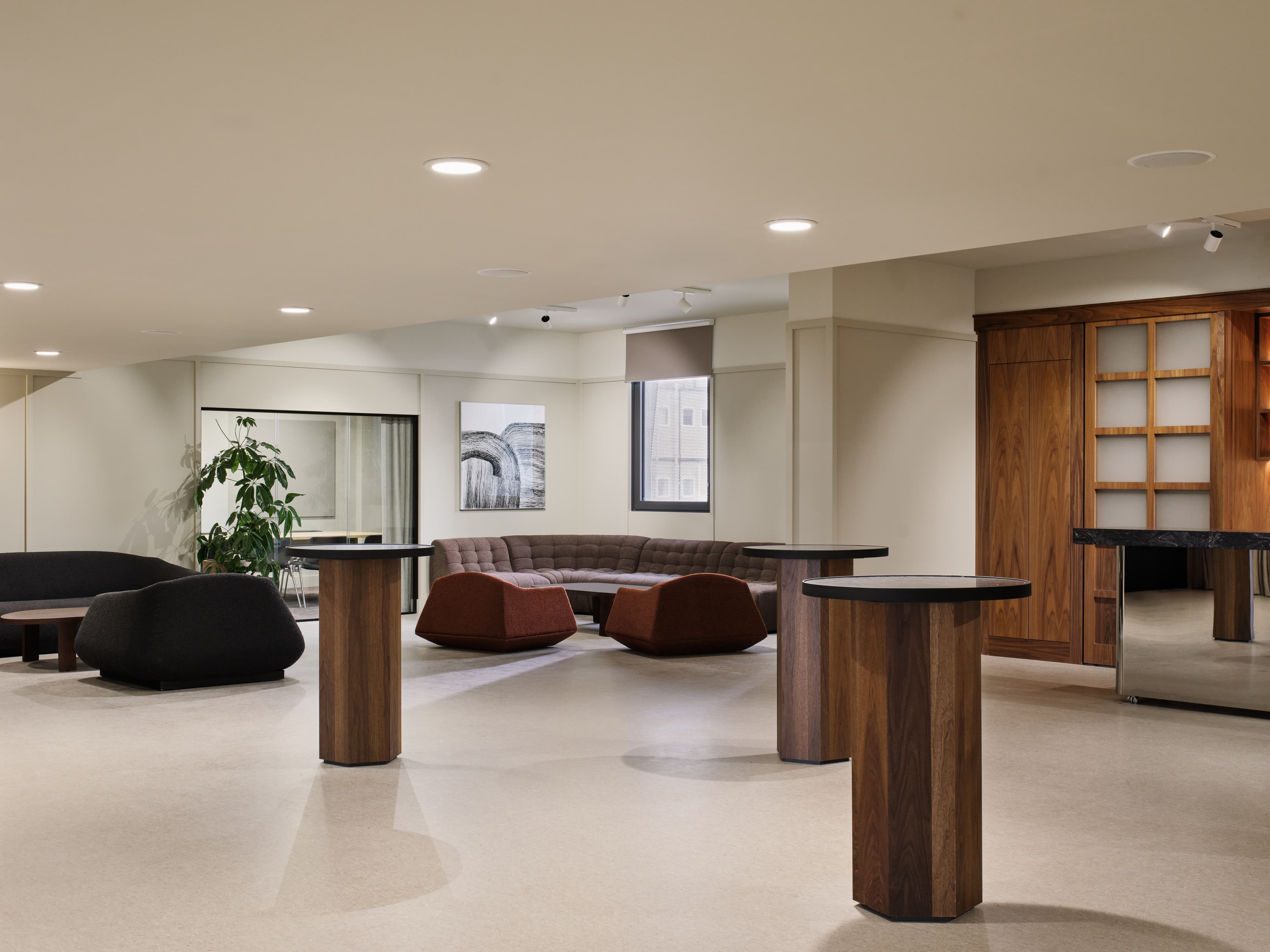 Photo of Landing Canary Wharf