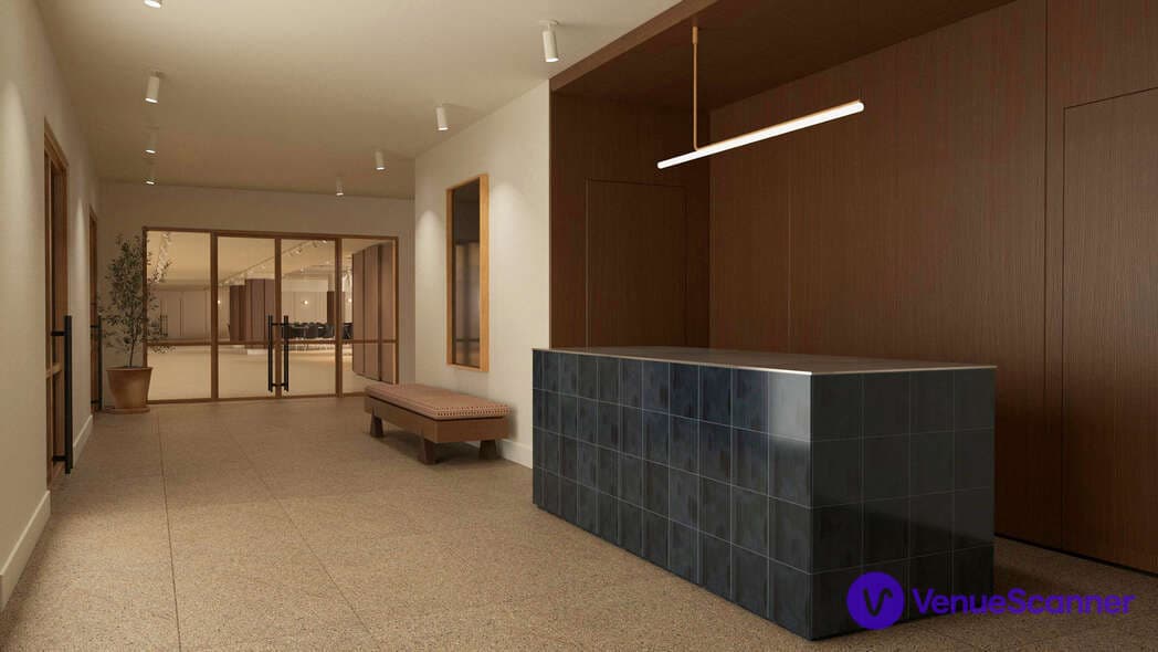 Exclusive Hire, Landing Canary Wharf photo #8