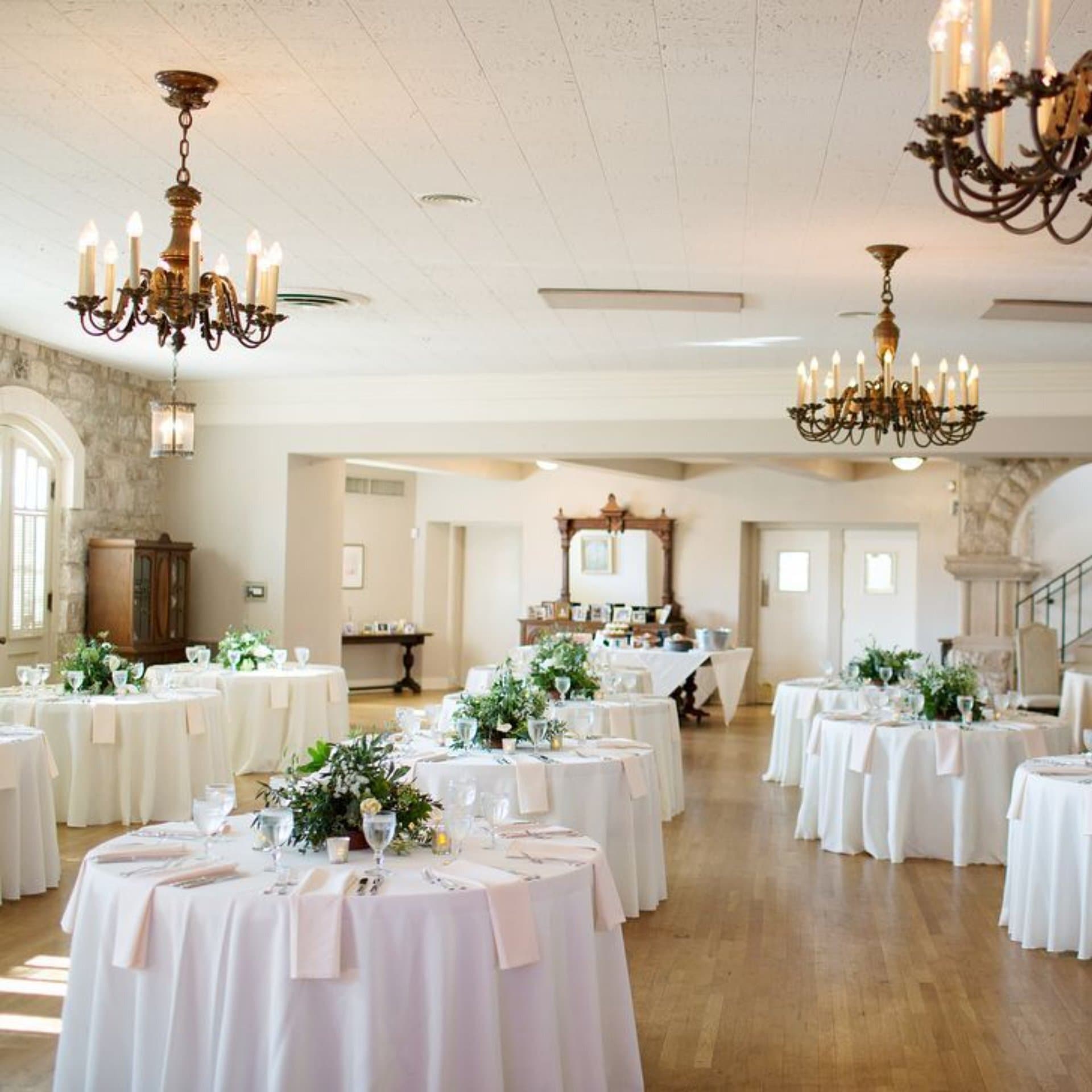 Ballroom, Chateau Bellevue photo #1