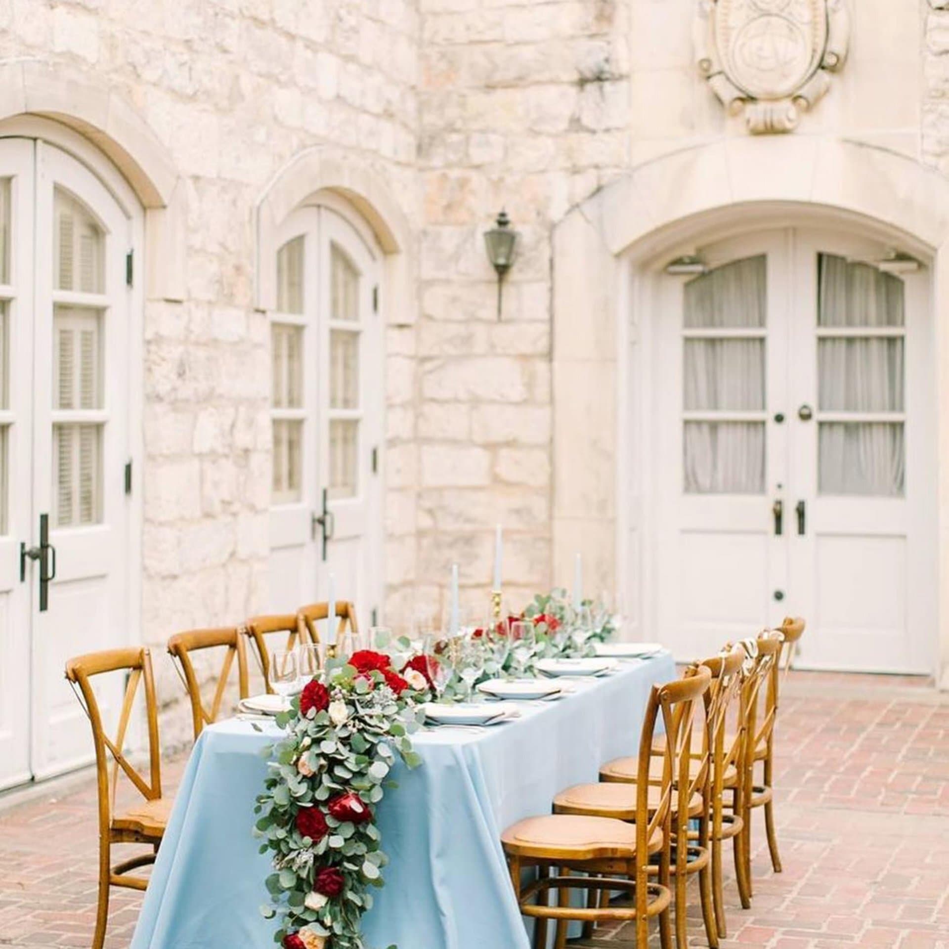 Courtyard, Chateau Bellevue photo #2