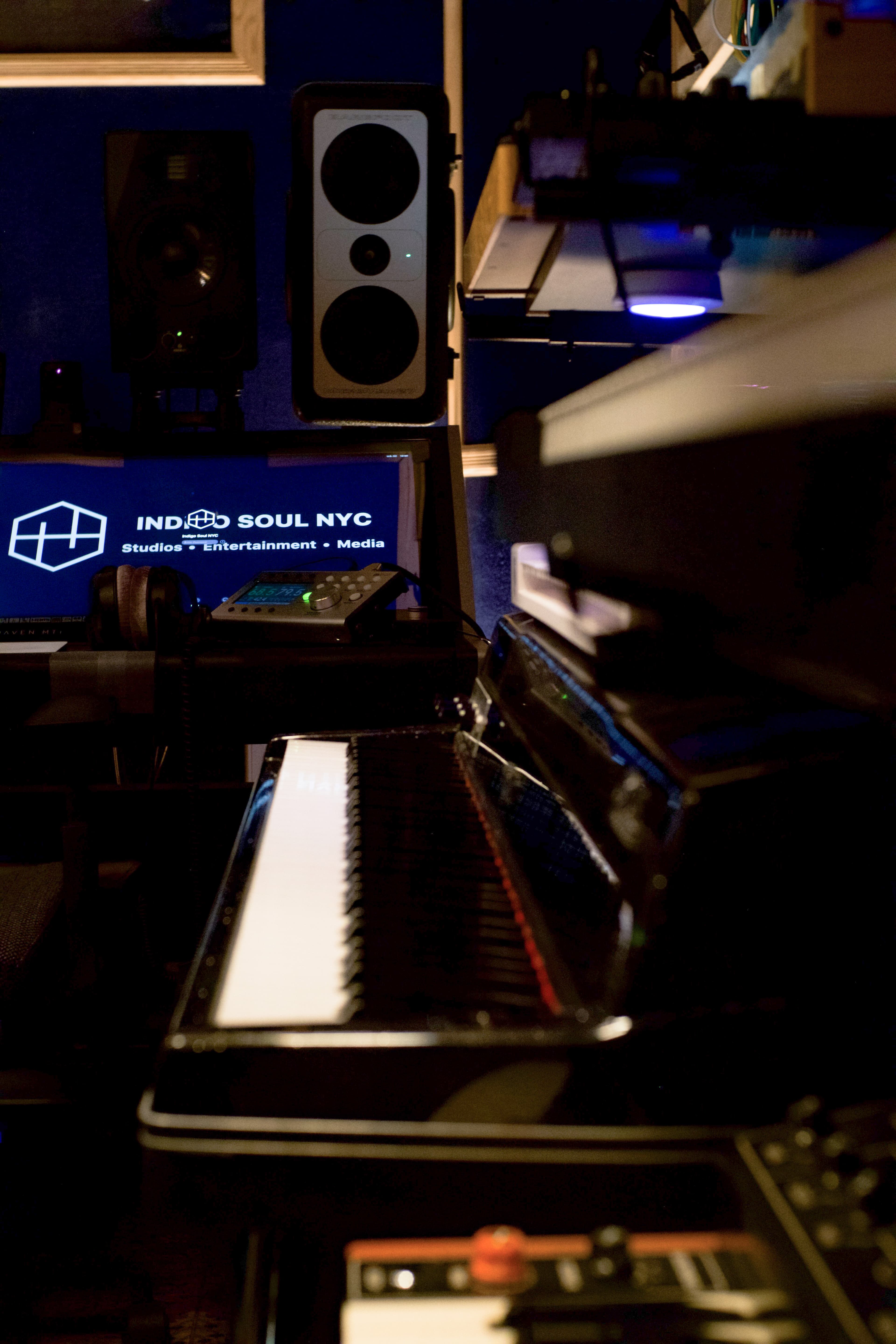 The Sound Cave, Indigo Soul NYC photo #11
