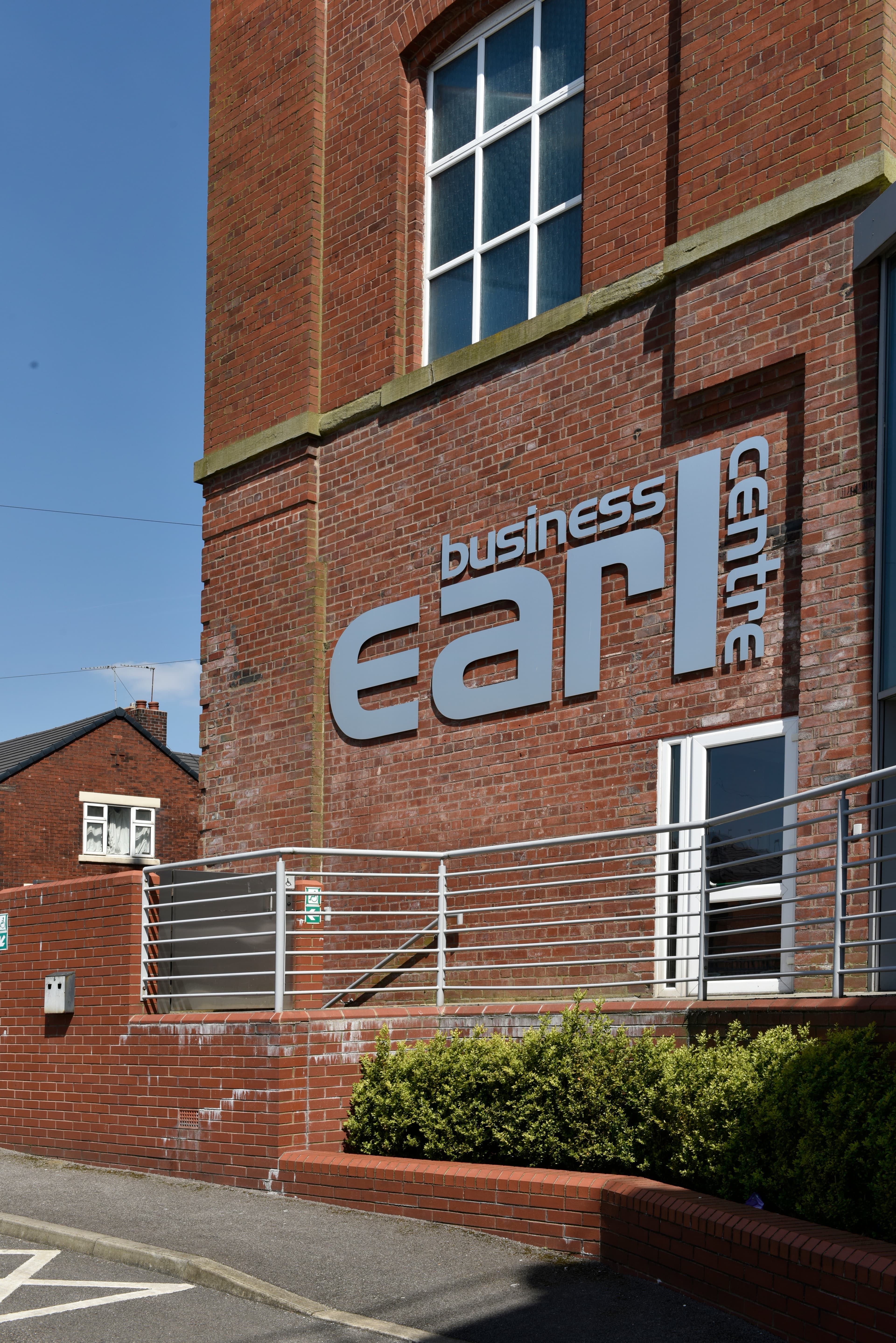 Earl Business Centre photo #2