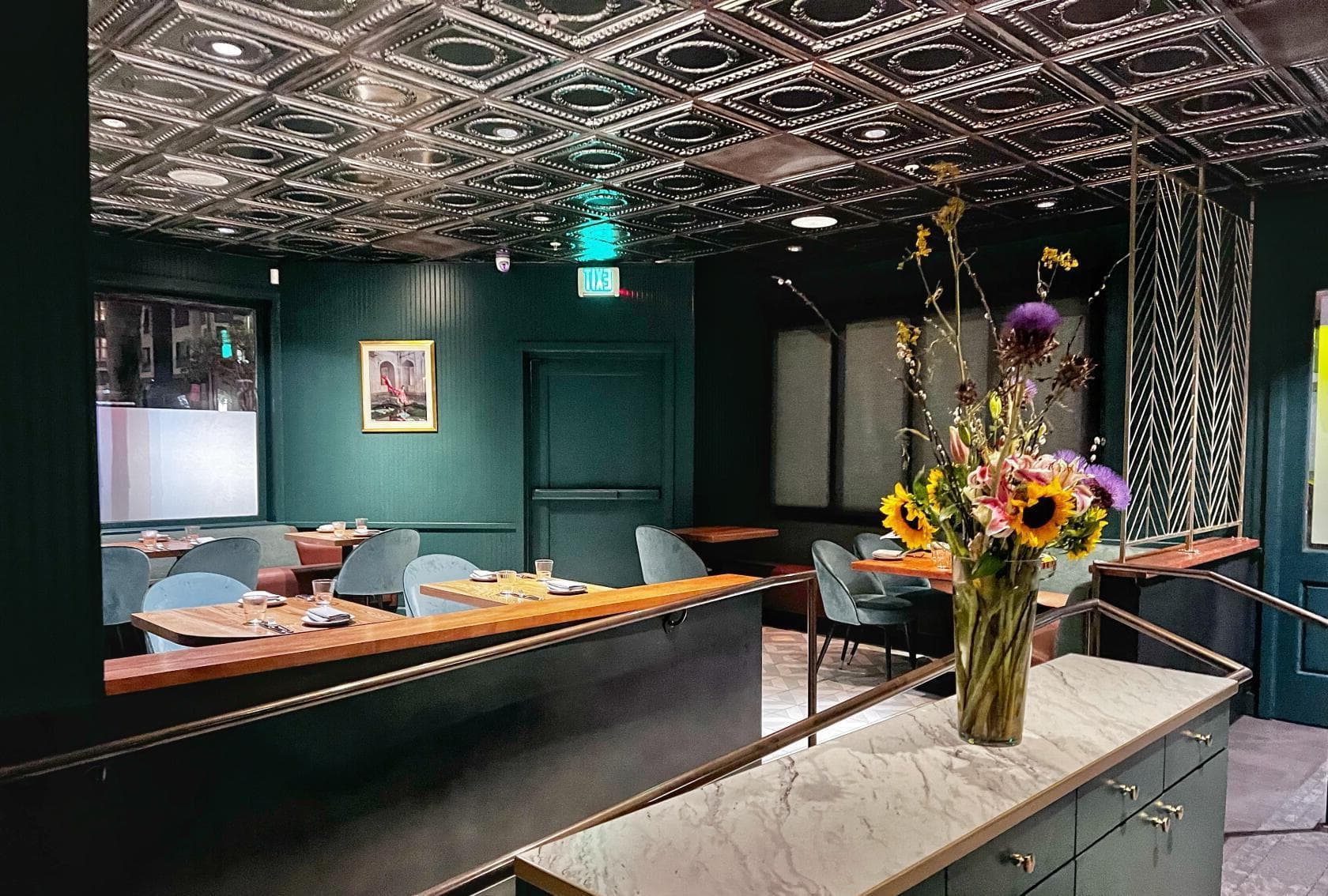 Entire Venue, Tiya photo #1