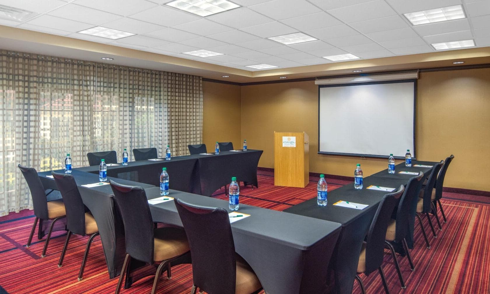 La Quinta Inn & Suites Atlanta Ballpark, Meeting Room, undefined photo #1