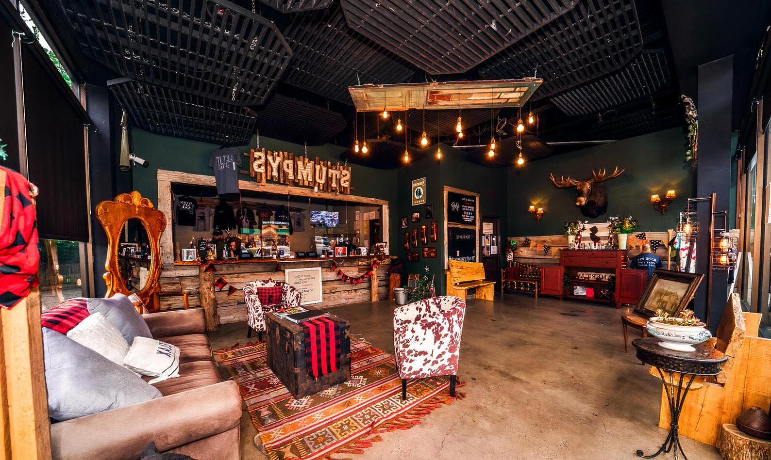 Photo of Stumpy’s Hatchet House - Green Brook NJ, Entire Venue