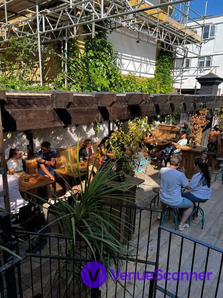 Garden, Wolfpack Fulham photo #3