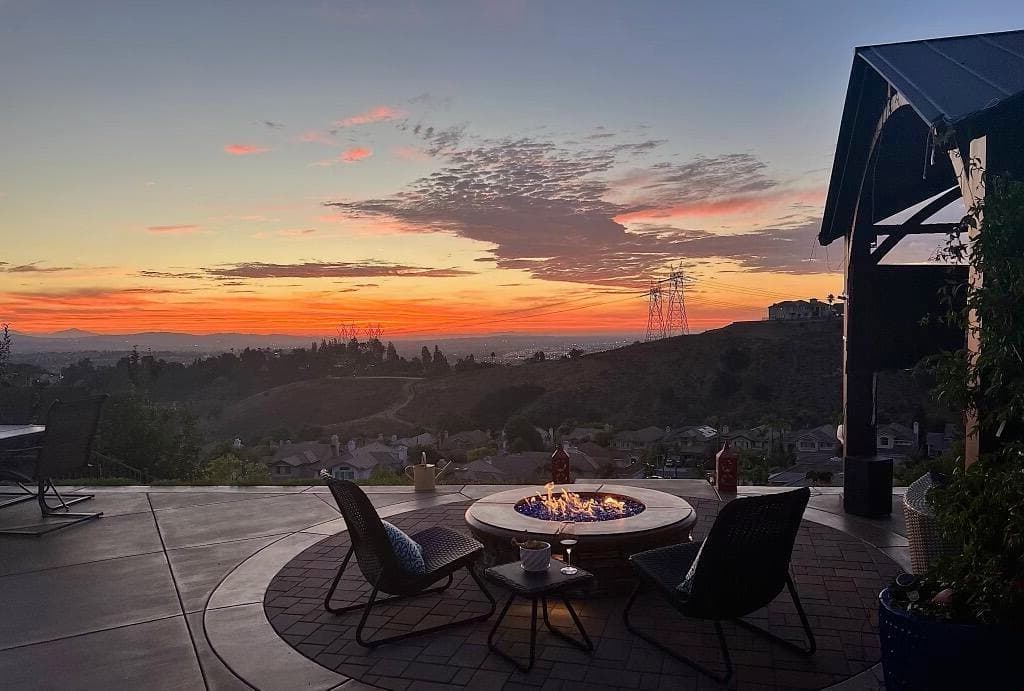 Chateau De Soleil, Cozy Hillside Estate & Terrace, undefined photo #1