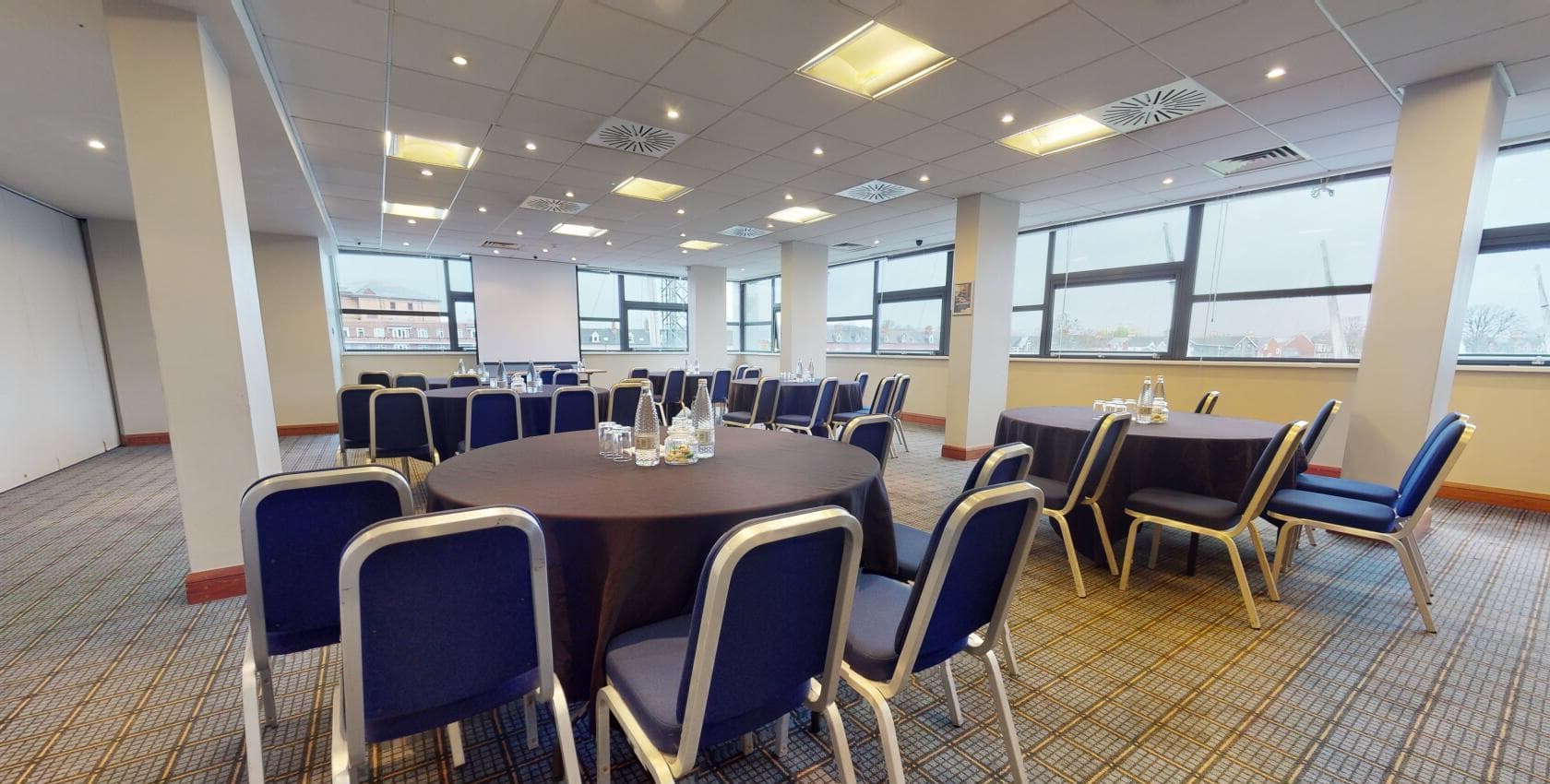 Rhossili Suite, The Holiday Inn Cardiff City photo #1