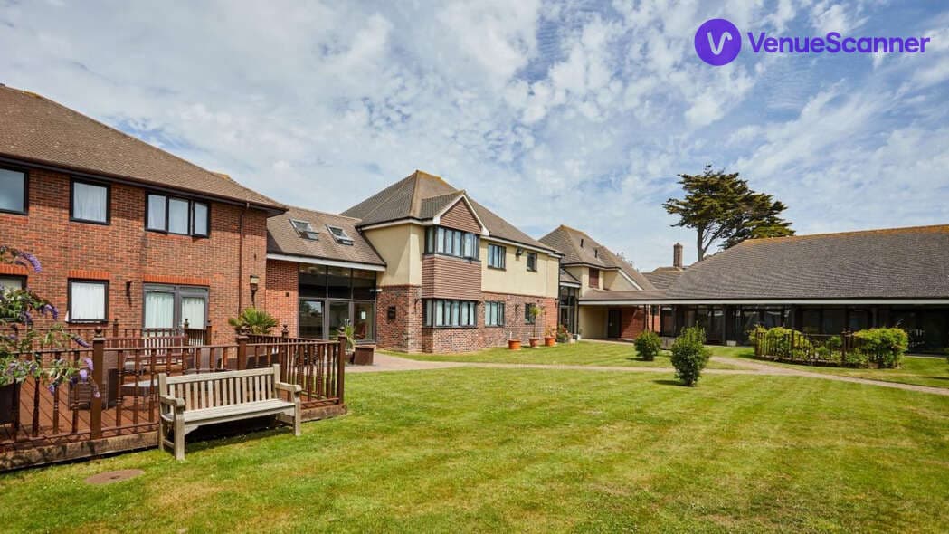 Marine Court photo #3