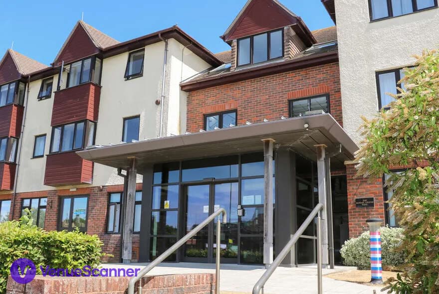 Meeting Room, Marine Court photo #3