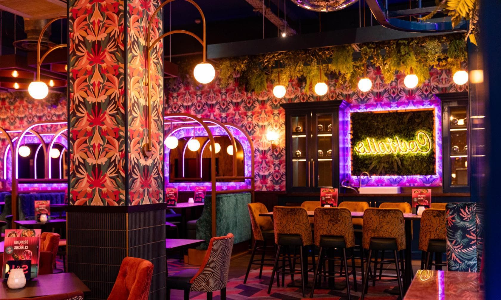 Raised Area, Slug & Lettuce, Glasgow photo #1