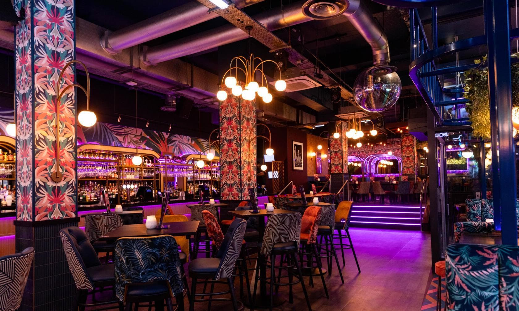 Raised Area, Slug & Lettuce, Glasgow photo #3