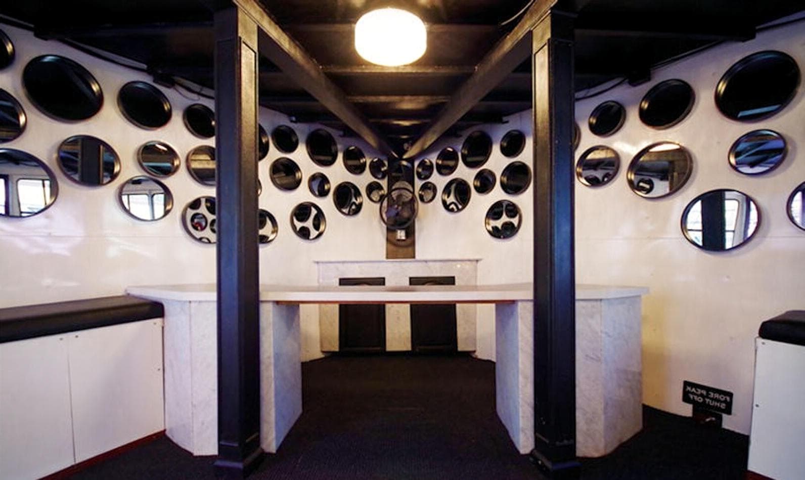 Photo of Avalon Yacht – NYC, Indoor Cabin