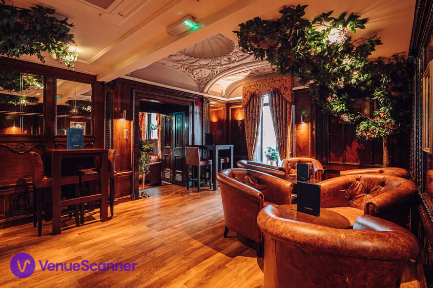 Whole Venue, Illuminati Cocktail Bar photo #3